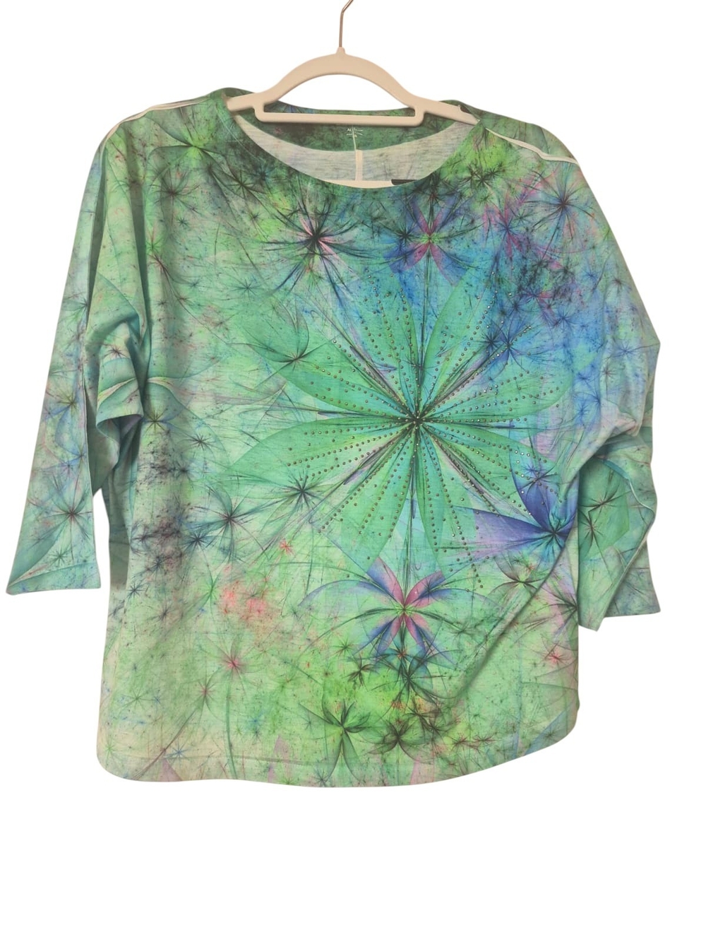 Essentials Mint Green Floral Starburst 3/4 Sleeve Top